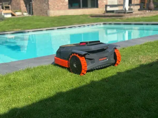 Segway Navimow X350e Robotmaaier + Gratis garage - Afbeelding 6