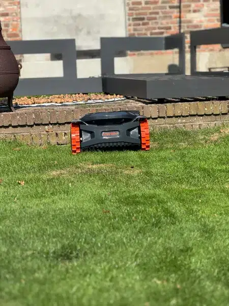 Segway Navimow X350e Robotmaaier + Gratis garage - Afbeelding 2